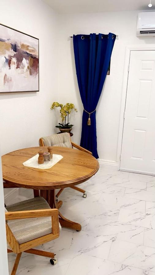Guest House , 5 Min Away From Las Airport. Las Vegas Bagian luar foto